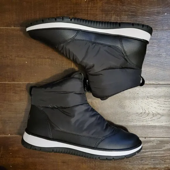 NEW UGG Lakesider Zip Boots Womens 10 Black Outdoors Snow Winter Cozy Puffy Y2K