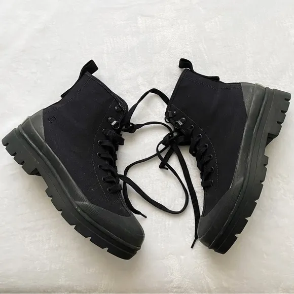New w/Box Everlane Black Canvas Boots