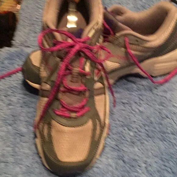New Balance women’s sneakers