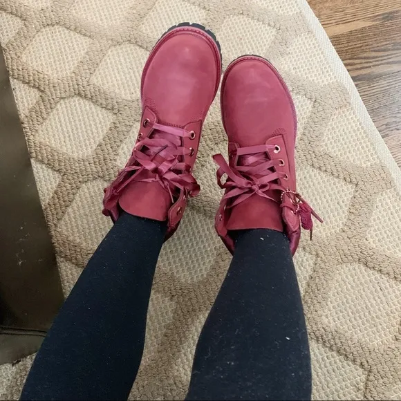 NIB Authentic Timberland Waterproof Leather Boots Red 38