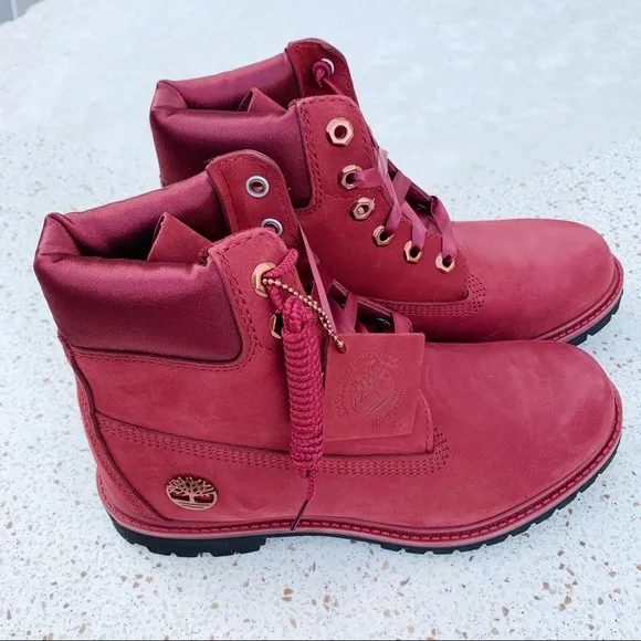NIB Authentic Timberland Waterproof Leather Boots Red 38