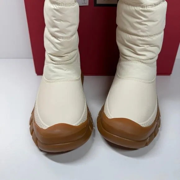 NIB •HUNTER BOOTS - Women's Intrepid Tall Snow Boot - Winter boots Size: 7