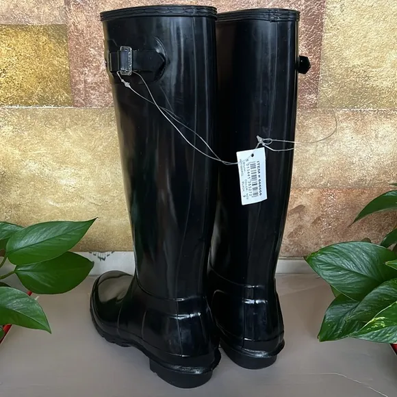 NIB Hunter Women's Waterproof Original Tall Gloss Knee High Rain Boots, Size 9