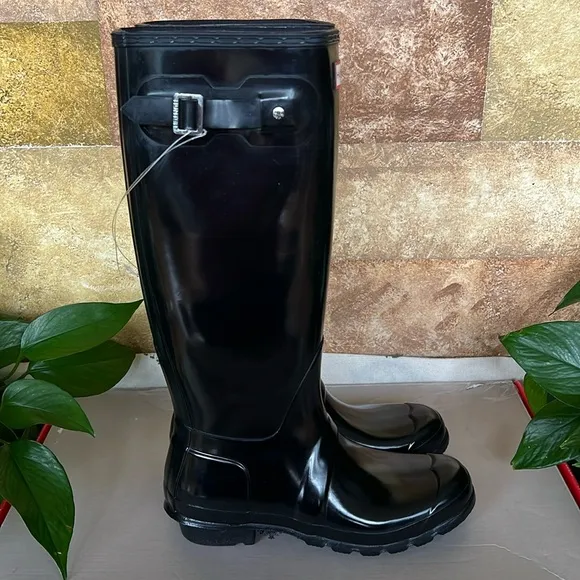 NIB Hunter Women's Waterproof Original Tall Gloss Knee High Rain Boots, Size 9