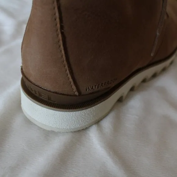 NIB MEN'S SOREL CHUKKA SUEDE WATERPROOF BOOTS TAN BEIGE‎