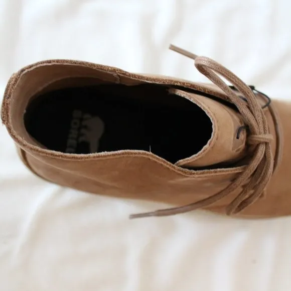 NIB MEN'S SOREL CHUKKA SUEDE WATERPROOF BOOTS TAN BEIGE‎