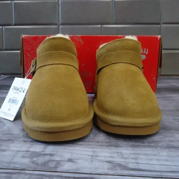 NIB. SIZE 11(toddler kids). Pawz by Bearpaw Amy kids genuine suede bootie boots.