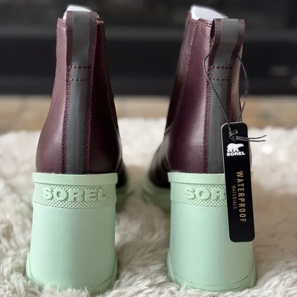 NIB Sorel Brex waterproof block heel platform chelsea Boots