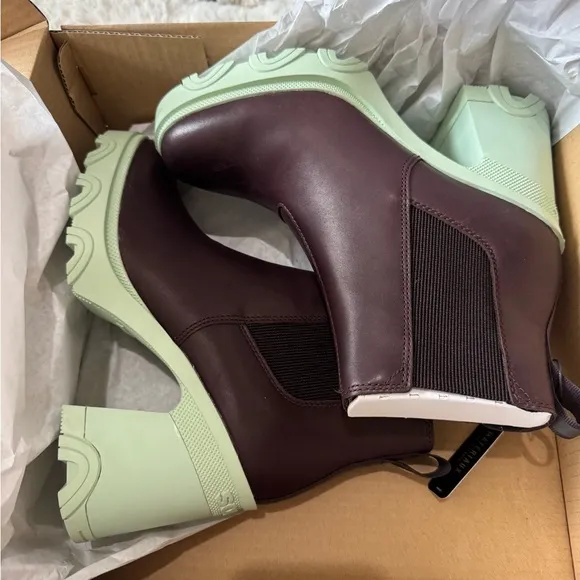 NIB Sorel Brex waterproof block heel platform chelsea Boots