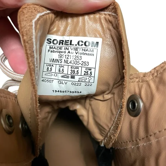 NIB SOREL Women’s Brown Brex Lace Up Boots Size 8.5