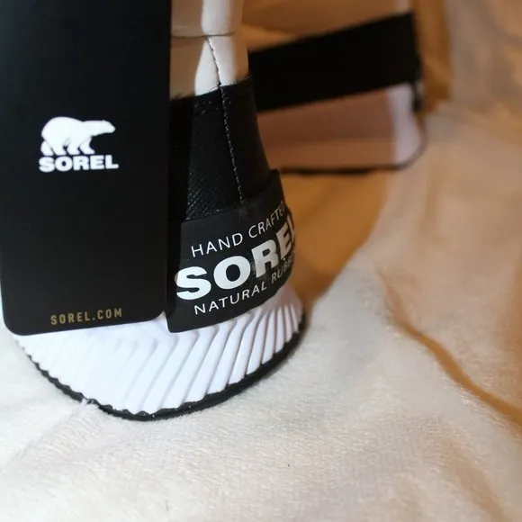 NIB SOREL WOMEN'S OUT N ABOUT‎ PUFFER WATERPROOF ZIP SPORT WINTER ANKLE BOOTS