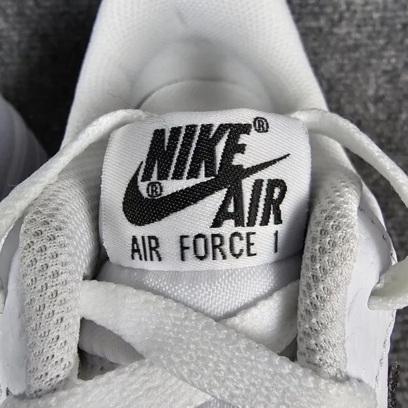 Nike Air Force 1 '07 Sneakers Shoes Mens Sz‎ 6.5 CT2302-100 White Black