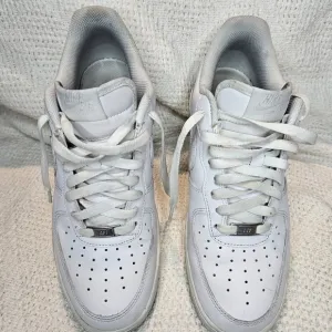 Nike Air Force 1 All White Mens Size 8 Sneakers Shoes B-Ball White White