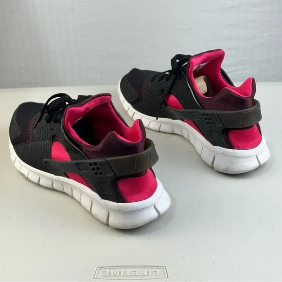 Nike Air Huarache Free Run “Bred” Black Mahogany Scarlet Men’s Size 9 EUR 42.5
