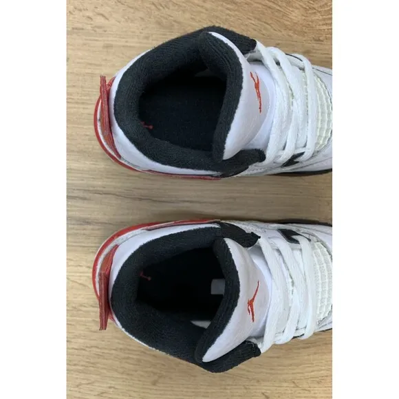Nike Air Jordan 4 Retro Athletic Shoes Sneakers Boys Size 10C White BQ7670-161