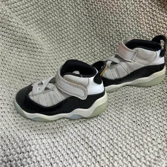 Nike Air Jordan 6‎ Rings Shoes White CW6997-100 Size 7C Toddler/Baby