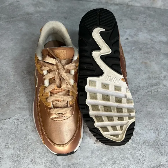 Nike Air Max 90 SE Metallic Rose Gold Bronze Shoes Sneakers 3Y