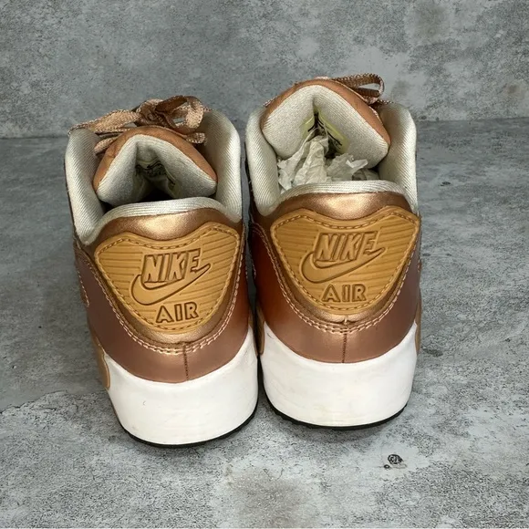 Nike Air Max 90 SE Metallic Rose Gold Bronze Shoes Sneakers 3Y