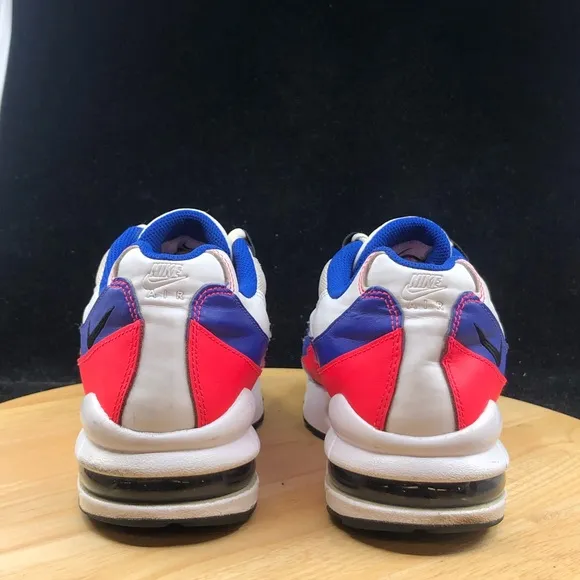 Nike Air Max '95 GS Solar Red/White/ Blue Size 6.5Y (905348-103) (Wmns size 8)