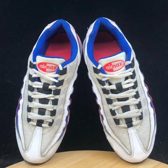 Nike Air Max '95 GS Solar Red/White/ Blue Size 6.5Y (905348-103) (Wmns size 8)