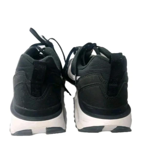 Nike Air Max Dawn Shoes Women's Size 10 Sneakers Black Summit White