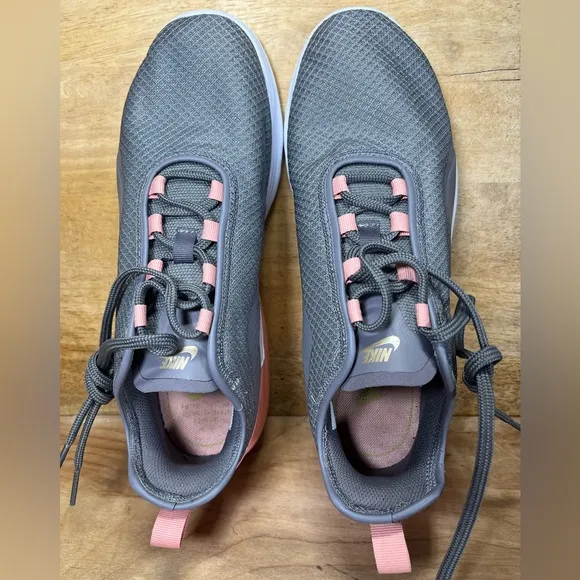 Nike Air Max Motion 2 Womens Size 9.5 Shoes Sneakers Cool Grey Pink Rose