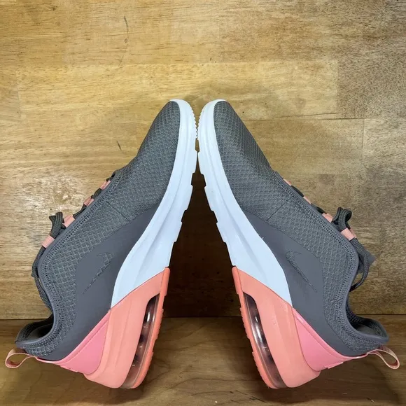 Nike Air Max Motion 2 Womens Size 9.5 Shoes Sneakers Cool Grey Pink Rose