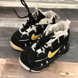NIKE AIR MAX NM baby size 4c BLACK/UNIVERSITY GOLD-WHITE sneakers shoes‎