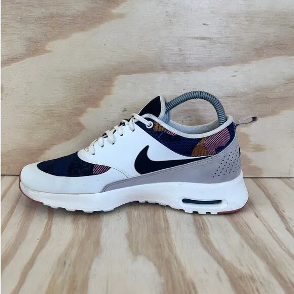 Nike - Air Max Thea - Training Shoes - White/Blue - Women's - 8 - 844955-400