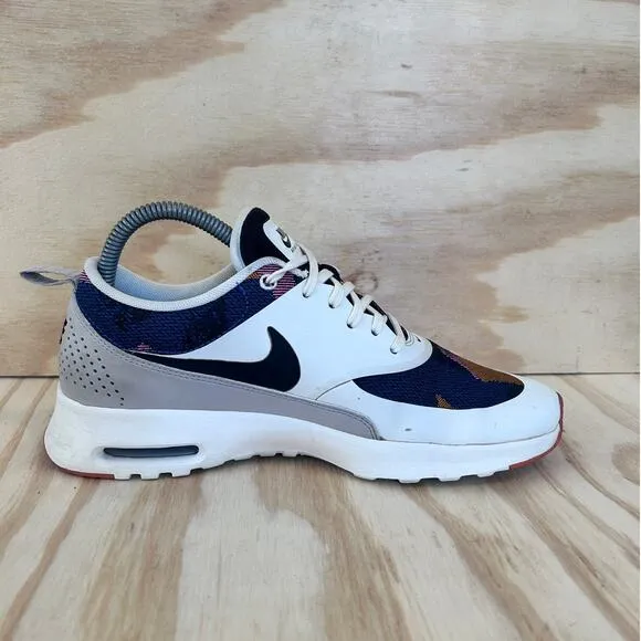 Nike - Air Max Thea - Training Shoes - White/Blue - Women's - 8 - 844955-400