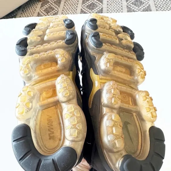 Nike Air Max Vapormax Plus Black Gold Men's Air Cushion Sneakers Size 10 CW7299