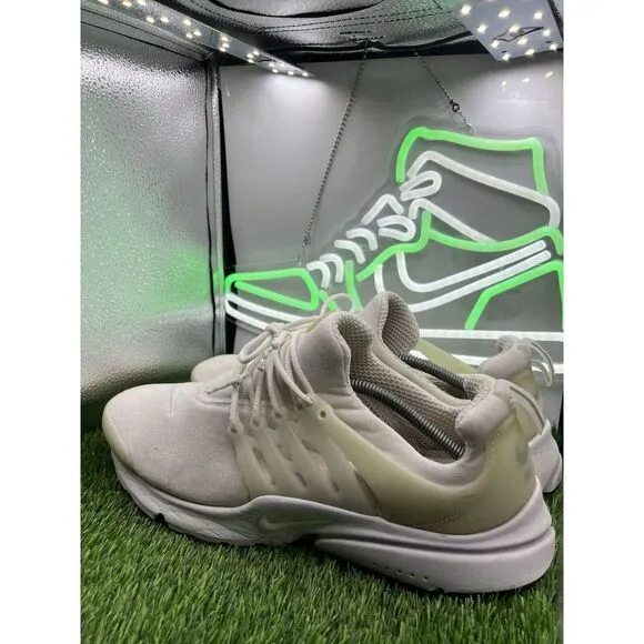 Nike Air Presto Essential Triple White Sneakers Mens Size 13 Shoes 848187-100
