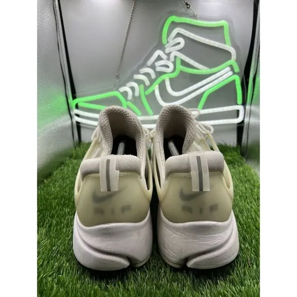 Nike Air Presto Essential Triple White Sneakers Mens Size 13 Shoes 848187-100