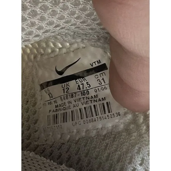 Nike Air Presto Essential Triple White Sneakers Mens Size 13 Shoes 848187-100
