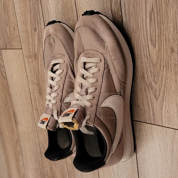 Nike Air Tailwind 79 Mens Sz 9.5  Beige Grey Waffle Sneakers‎ 487764-203