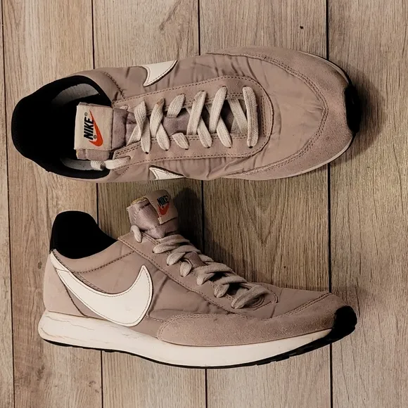 Nike Air Tailwind 79 Mens Sz 9.5  Beige Grey Waffle Sneakers‎ 487764-203