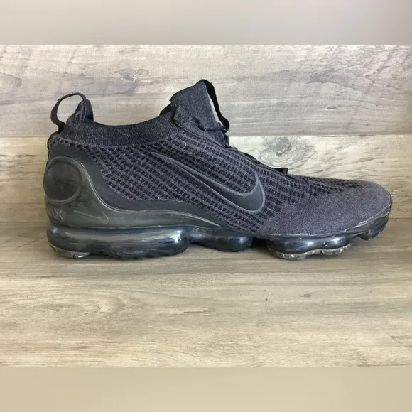 Nike Air VaporMax Men's Size 13 Black Sneakers 849558-400 Athletic Shoes