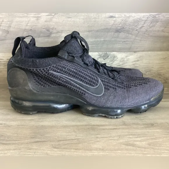 Nike Air VaporMax Men's Size 13 Black Sneakers 849558-400 Athletic Shoes