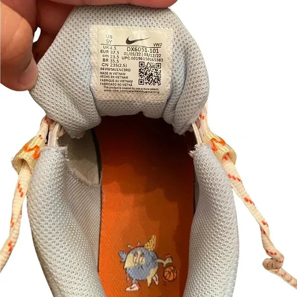 Nike Air Zoom Crossover Earth and Sun Basketball Sneakers
