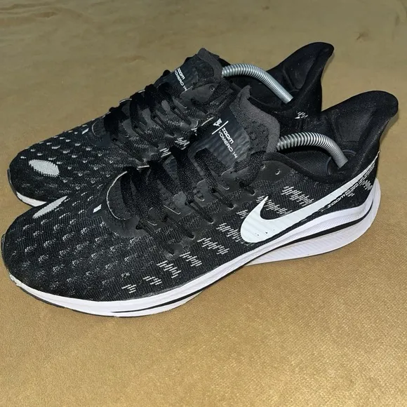 NIKE AIR ZOOM VOMERO 14 MENS RUNNING SHOES BLACK WHITE RARE CK1969-001 Sz 10.5