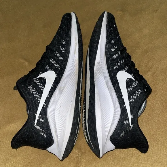 NIKE AIR ZOOM VOMERO 14 MENS RUNNING SHOES BLACK WHITE RARE CK1969-001 Sz 10.5