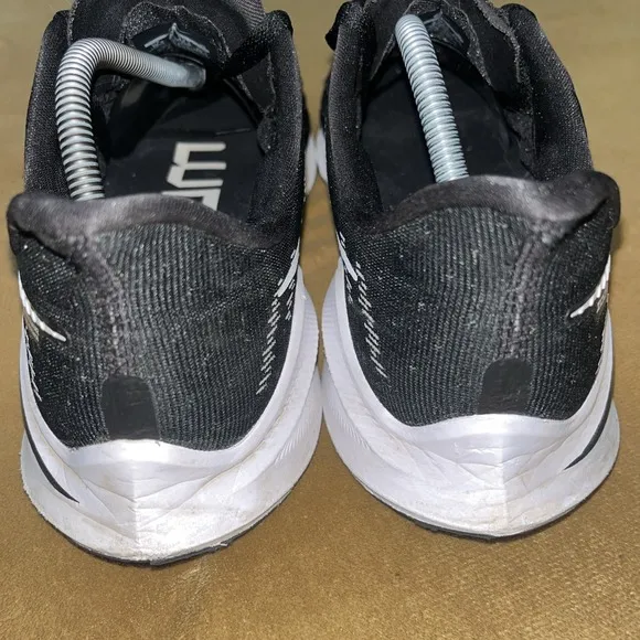 NIKE AIR ZOOM VOMERO 14 MENS RUNNING SHOES BLACK WHITE RARE CK1969-001 Sz 10.5