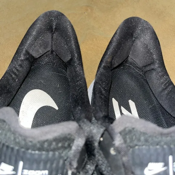 NIKE AIR ZOOM VOMERO 14 MENS RUNNING SHOES BLACK WHITE RARE CK1969-001 Sz 10.5