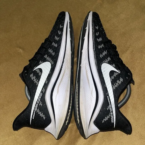 NIKE AIR ZOOM VOMERO 14 MENS RUNNING SHOES BLACK WHITE RARE CK1969-001 Sz 10.5