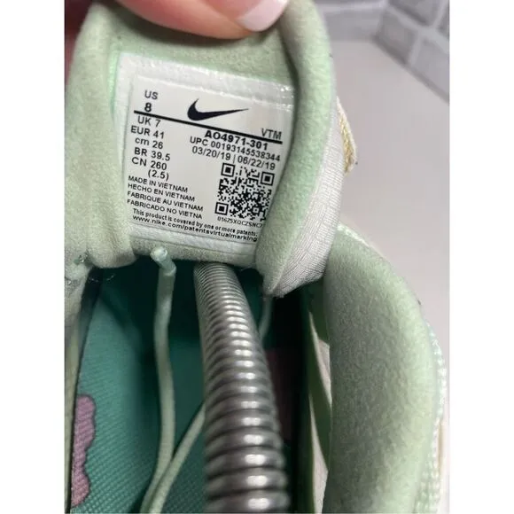 Nike Air Max 270 React Hyper