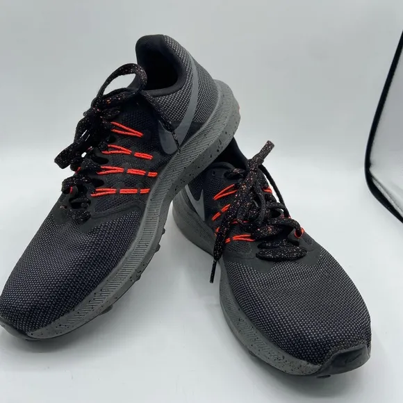 Nike Black and Orange Athletic Shoes Men’s Run Swift SE 7.5