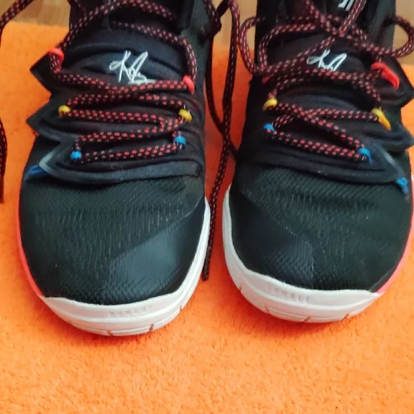 Nike Black and White Sneakers with Modern Design