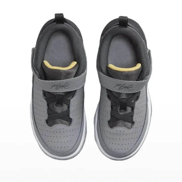 Nike Boys Air Jordan Max Aura 5 DZ4354-007 Gray Basketball Shoes Sneakers Sz 3Y
