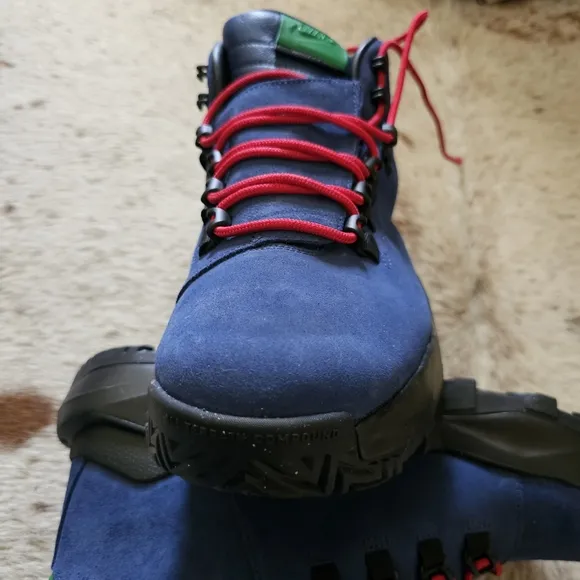 Nike Cygnal Men's Waterproof Suede Hiking Shoes Boots Navy Size 11.5 NEW