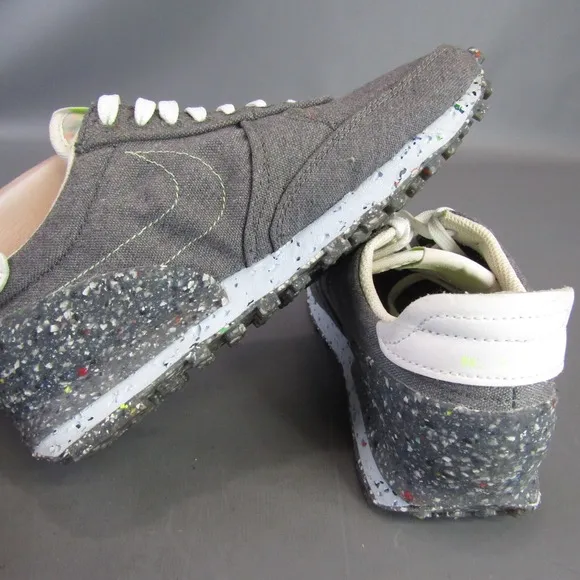 Nike Daybreak Type Recycled Canvas Trail Running Shoes Girls Size 5.5 Sneakers